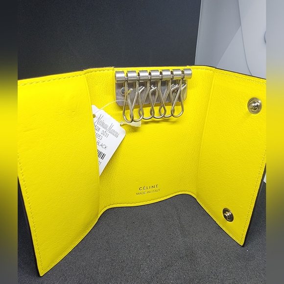 Céline Keychain Wallet - Picture 5 of 9